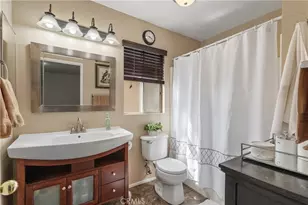 23 Red Coat Pl, Irvine, CA 92602 - Photo 21