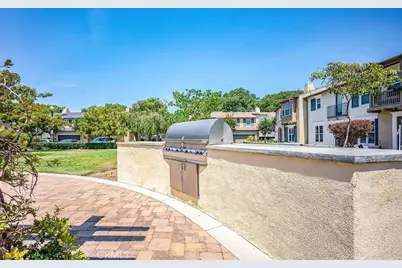 125 S Heartwood Way, Anaheim, CA 92801 - Photo 23