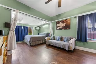 421 W 55th St, Los Angeles, CA 90037 - Photo 13