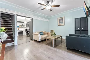 421 W 55th St, Los Angeles, CA 90037 - Photo 9