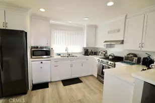 1609 Canyon Lake, Santa Ana, CA 92705 - Photo 27