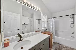 123 Madrid, Tustin, CA 92780 - Photo 27