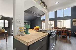 305 Spencer Ave, Upland, CA 91786 - Photo 1