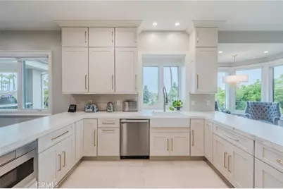 106 Ocean Vista, Newport Beach, CA 92660 - Photo 9