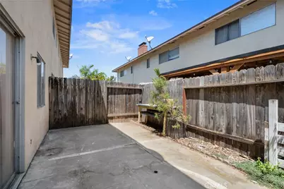 2525 N Bourbon Court #E2, Orange, CA 92865 - Photo 11