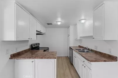 2525 N Bourbon Court #E2, Orange, CA 92865 - Photo 5