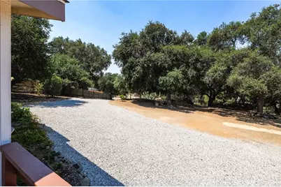10880 Fox Springs Road, Murrieta, CA 92562 - Photo 5