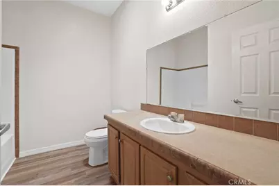 10880 Fox Springs Road, Murrieta, CA 92562 - Photo 23