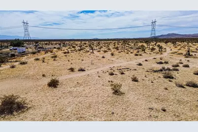 9690 Barcelona Avenue, Adelanto, CA 92301 - Photo 37