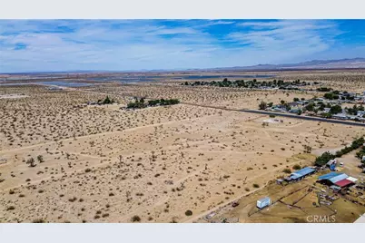 9690 Barcelona Avenue, Adelanto, CA 92301 - Photo 13