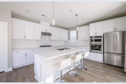 16559 Pathfinder Avenue, Chino, CA 91708 - Photo 15