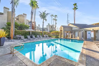 430 Lake Street #304, Huntington Beach, CA 92648 - Photo 41