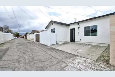 11445 Saticoy Street, North Hollywood, CA 91605 - Photo 21