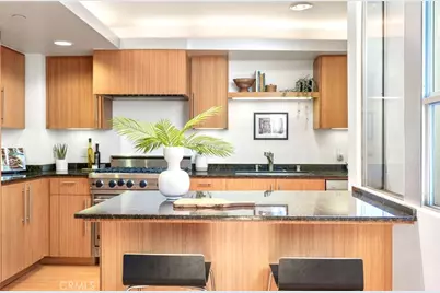 1035 19th Street #102, Santa Monica, CA 90403 - Photo 11