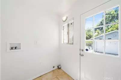 122 E 83rd Street, Los Angeles, CA 90003 - Photo 17