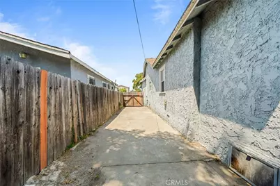 122 E 83rd Street, Los Angeles, CA 90003 - Photo 33