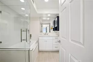 200 Pacific Coast, Huntington Beach, CA 92648 - Photo 19