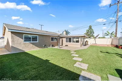 16372 Birdie Lane, Huntington Beach, CA 92649 - Photo 17