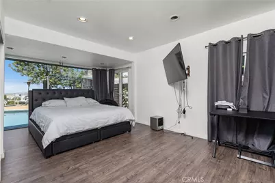 7241 Woodrow Wilson Drive, Los Angeles, CA 90068 - Photo 17