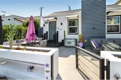 207 Santa Ana Avenue, Long Beach, CA 90803 - Photo 3