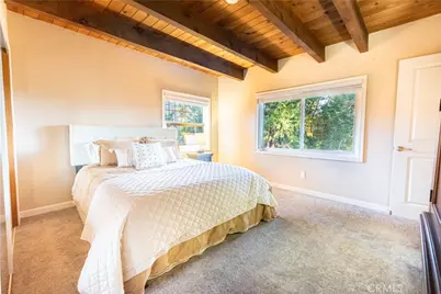 23804 Lakeview Drive, Crestline, CA 92325 - Photo 13