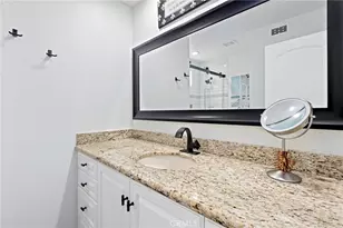 916 E Oceanfront, Newport Beach, CA 92661 - Photo 17