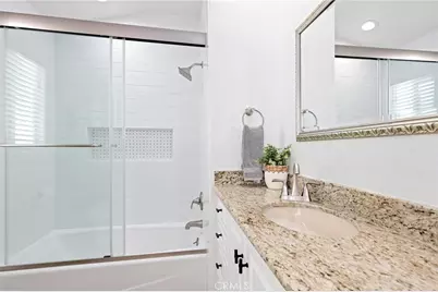 916 E Oceanfront, Newport Beach, CA 92661 - Photo 37