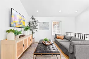 916 E Oceanfront, Newport Beach, CA 92661 - Photo 33