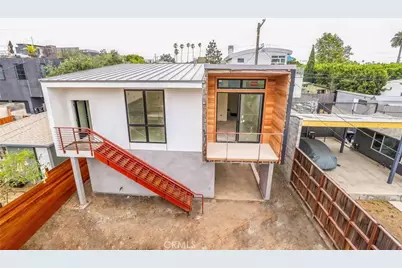 664 Indiana Avenue, Venice, CA 90291 - Photo 9