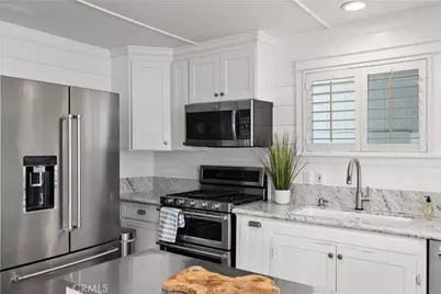 264 Mayflower Drive, Newport Beach, CA 92660 - Photo 23