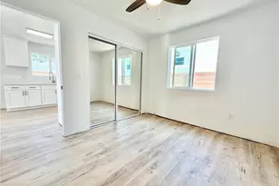 5718 S Manhattan Pl, Los Angeles, CA 90062 - Photo 27