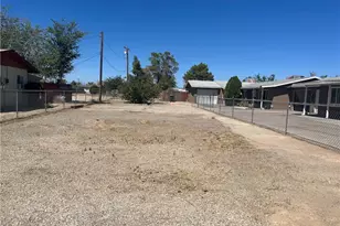 13252 NW Navajo Rd, Apple Valley, CA 92308 - Photo 5