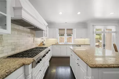 28 Townsend, Irvine, CA 92620 - Photo 9