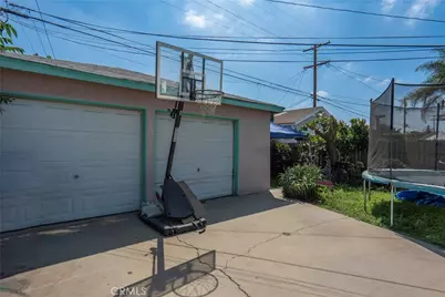 6576 California Avenue, Long Beach, CA 90805 - Photo 13