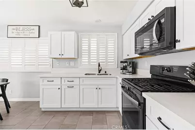 823 Pathfinder Way, Corona, CA 92878 - Photo 23