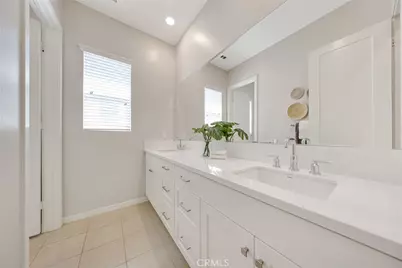 104 Sculpture, Irvine, CA 92618 - Photo 17