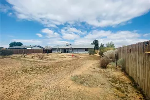 21259 Rosewood St, Apple Valley, CA 92308 - Photo 5
