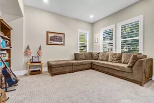 74 Iluna, Irvine, CA 92618 - Photo 5