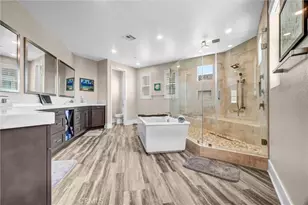 74 Iluna, Irvine, CA 92618 - Photo 25