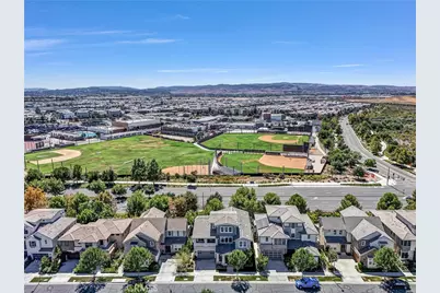 74 Iluna, Irvine, CA 92618 - Photo 55