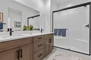 1097 N Harbor Blvd, Anaheim, CA 92801 - Photo 15