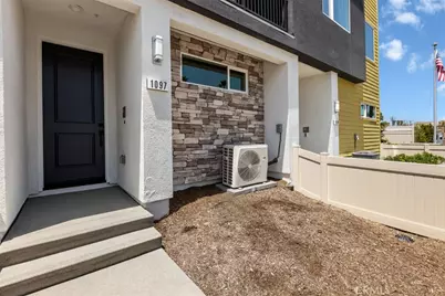 1097 N Harbor Boulevard, Anaheim, CA 92801 - Photo 3