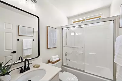 14 Poppyfield Lane, Rancho Santa Margarita, CA 92688 - Photo 19