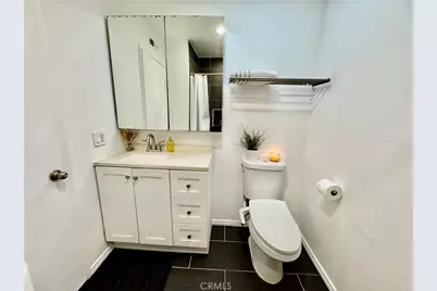 10580 Lakeside Drive #E, Garden Grove, CA 92840 - Photo 11