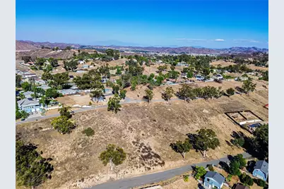 16376 Bailey Street, Lake Elsinore, CA 92530 - Photo 9