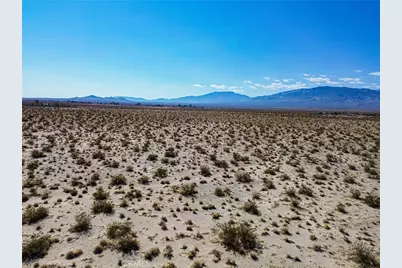 37898 Old Woman Springs Road, Lucerne Valley, CA 92356 - Photo 23