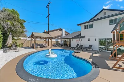 16261 Angler Lane, Huntington Beach, CA 92647 - Photo 3