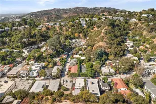 2568 N Beachwood Dr, Los Angeles, CA 90068 - Photo 9