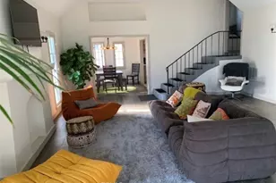 2568 N Beachwood Dr, Los Angeles, CA 90068 - Photo 19