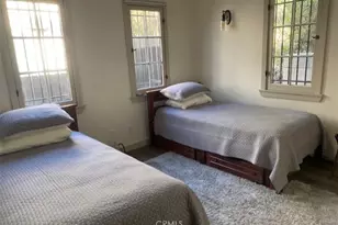 2568 N Beachwood Dr, Los Angeles, CA 90068 - Photo 25